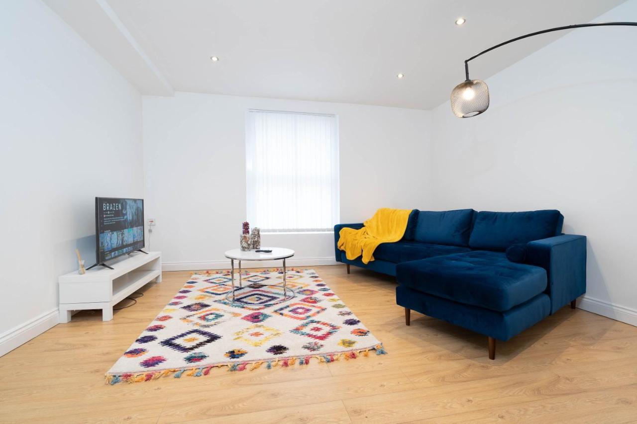 Three Bedroom Apartment- One Choice Stays Serviced Accommodation- Jewellery Quarter Бирмингам Екстериор снимка