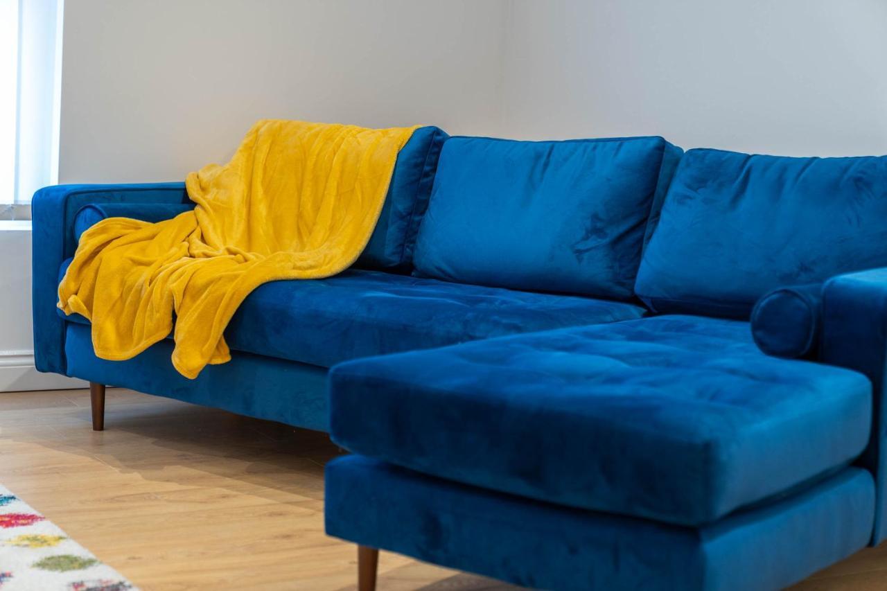 Three Bedroom Apartment- One Choice Stays Serviced Accommodation- Jewellery Quarter Бирмингам Екстериор снимка