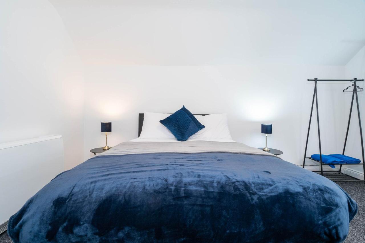 Three Bedroom Apartment- One Choice Stays Serviced Accommodation- Jewellery Quarter Бирмингам Екстериор снимка